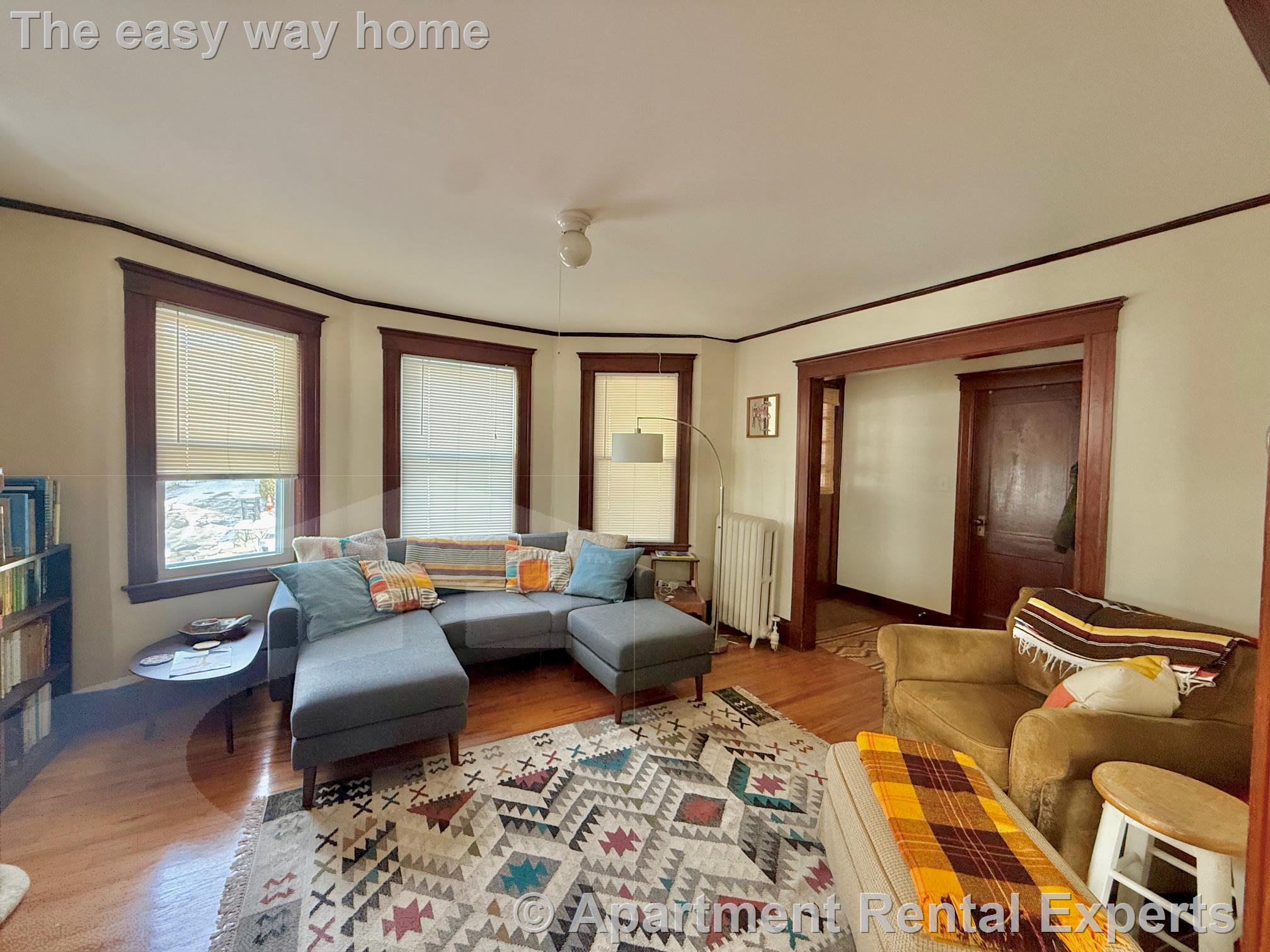 48 Sterling St, Teele Square