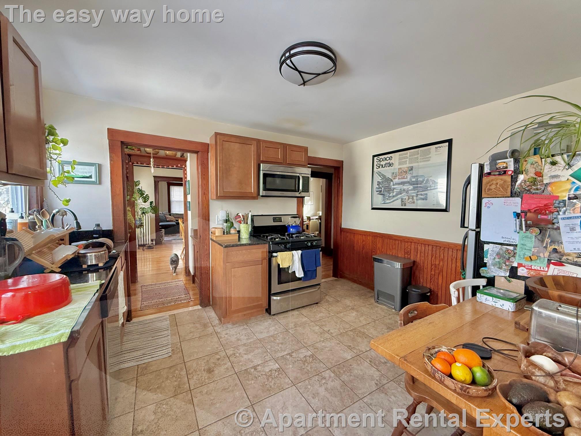 48 Sterling St, Teele Square