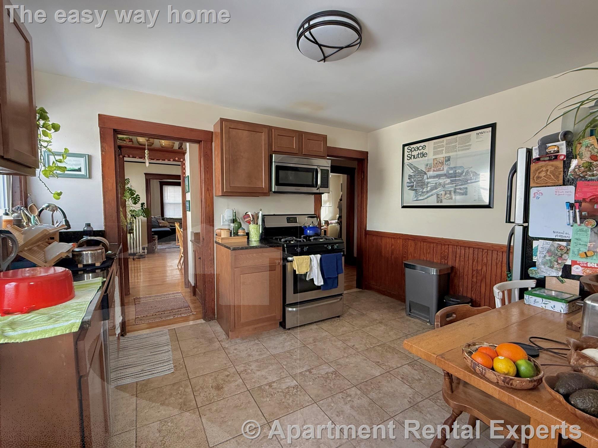 48 Sterling St, Teele Square