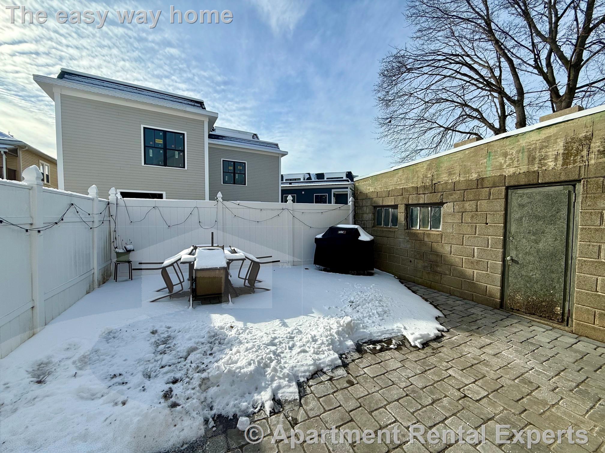 48 Sterling St, Teele Square