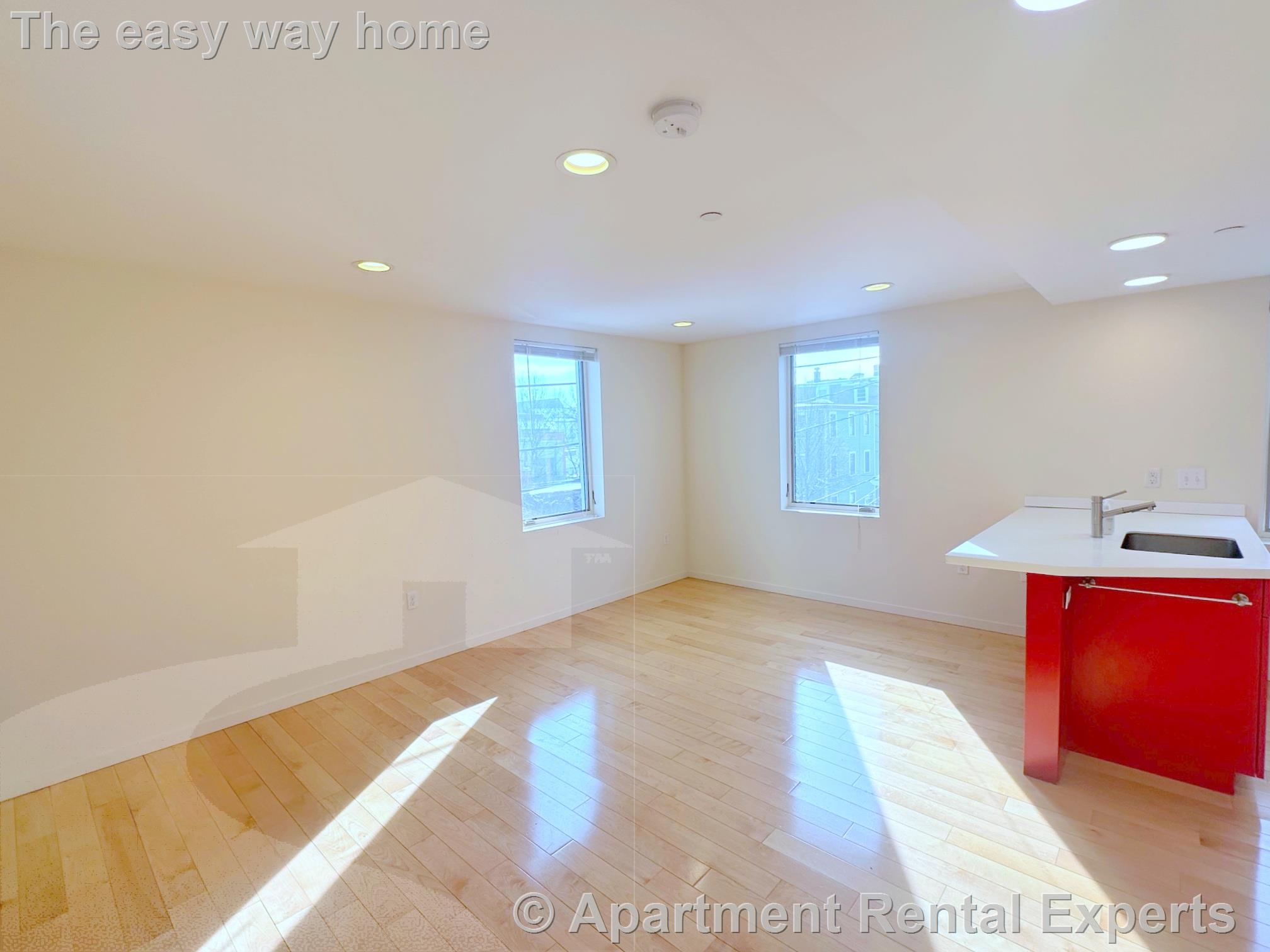 29 Warren St, East Cambridge