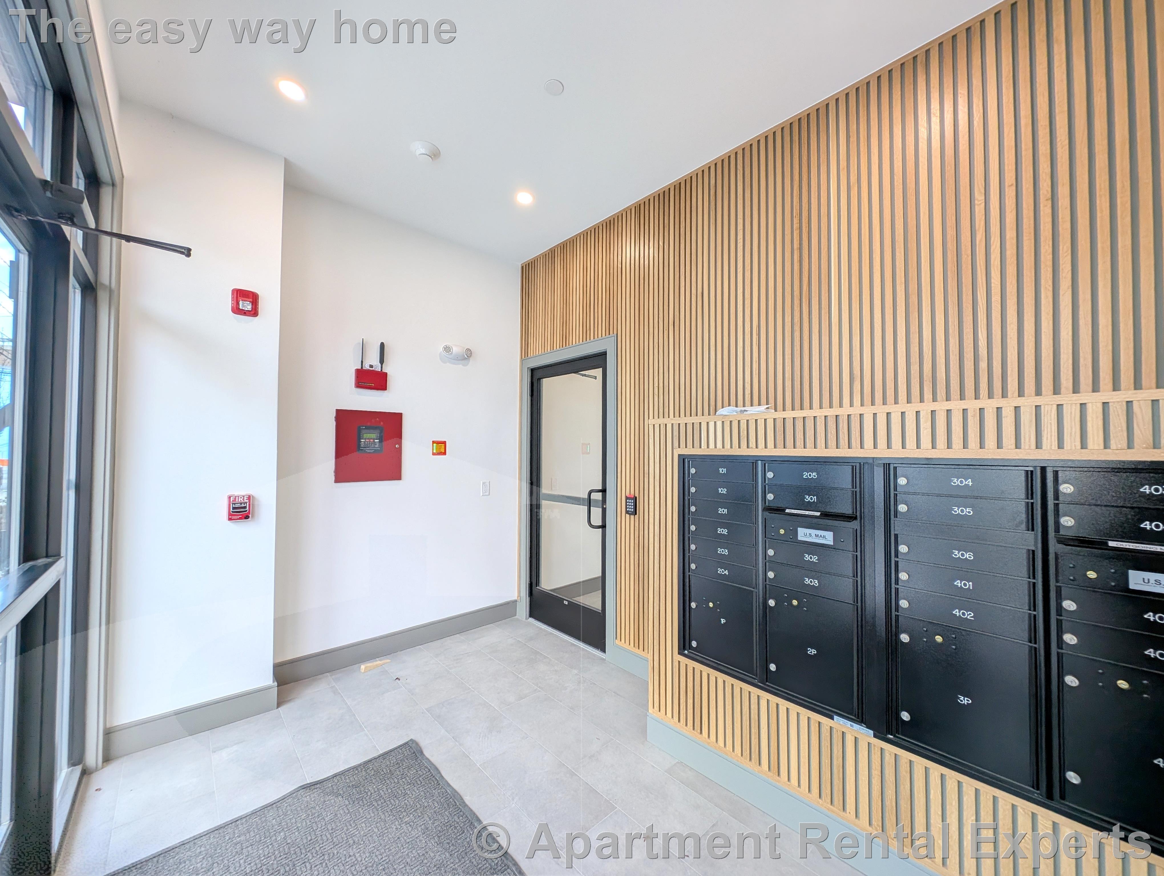 28 South St, Inman Square