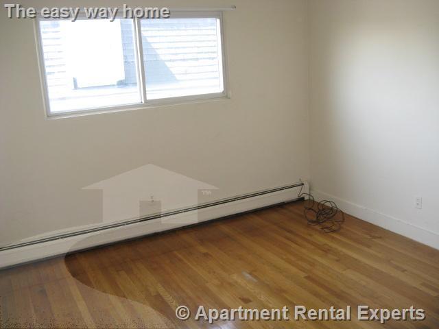 52 Bonair St, Sullivan Square