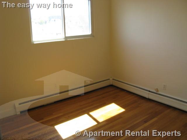 52 Bonair St, Sullivan Square