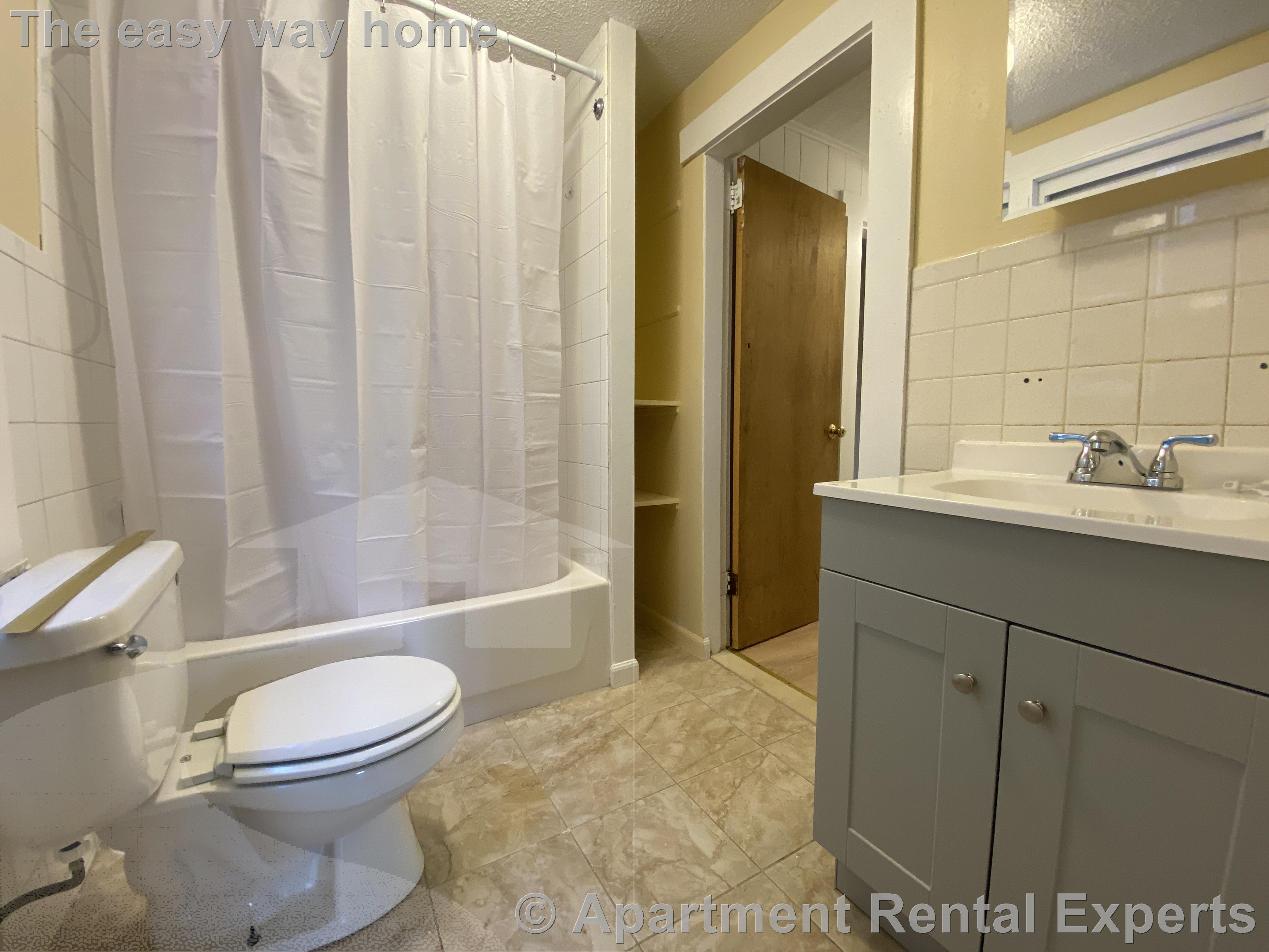 153 Hamilton St, Cambridgeport