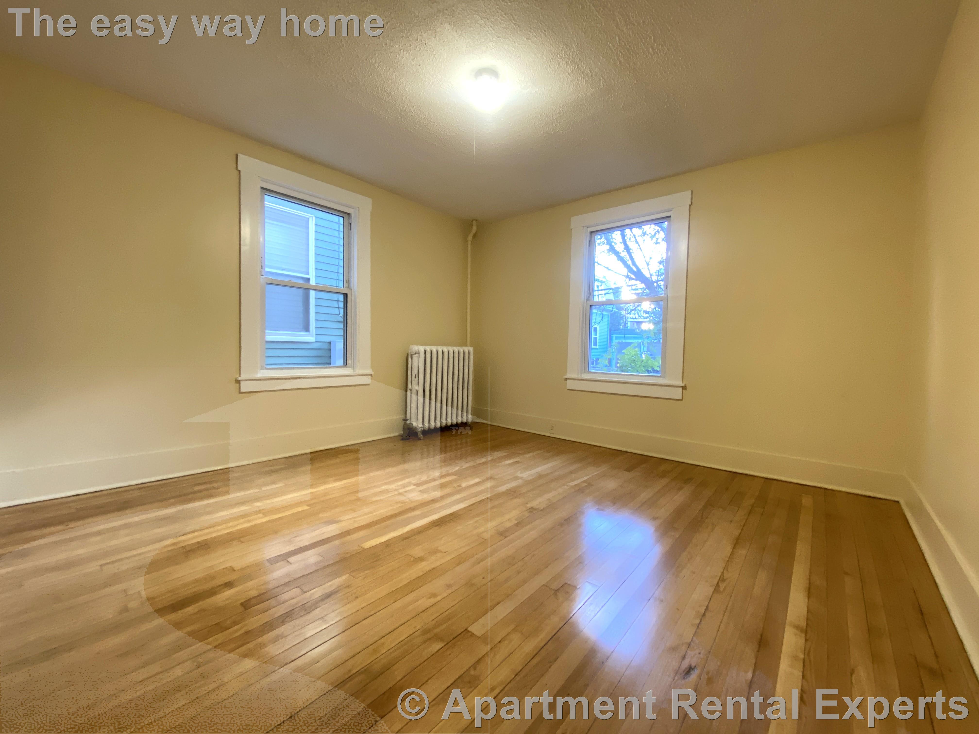 153 Hamilton St, Cambridgeport