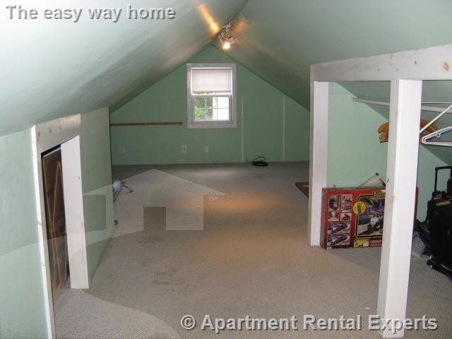 27R Albion St, Spring Hill