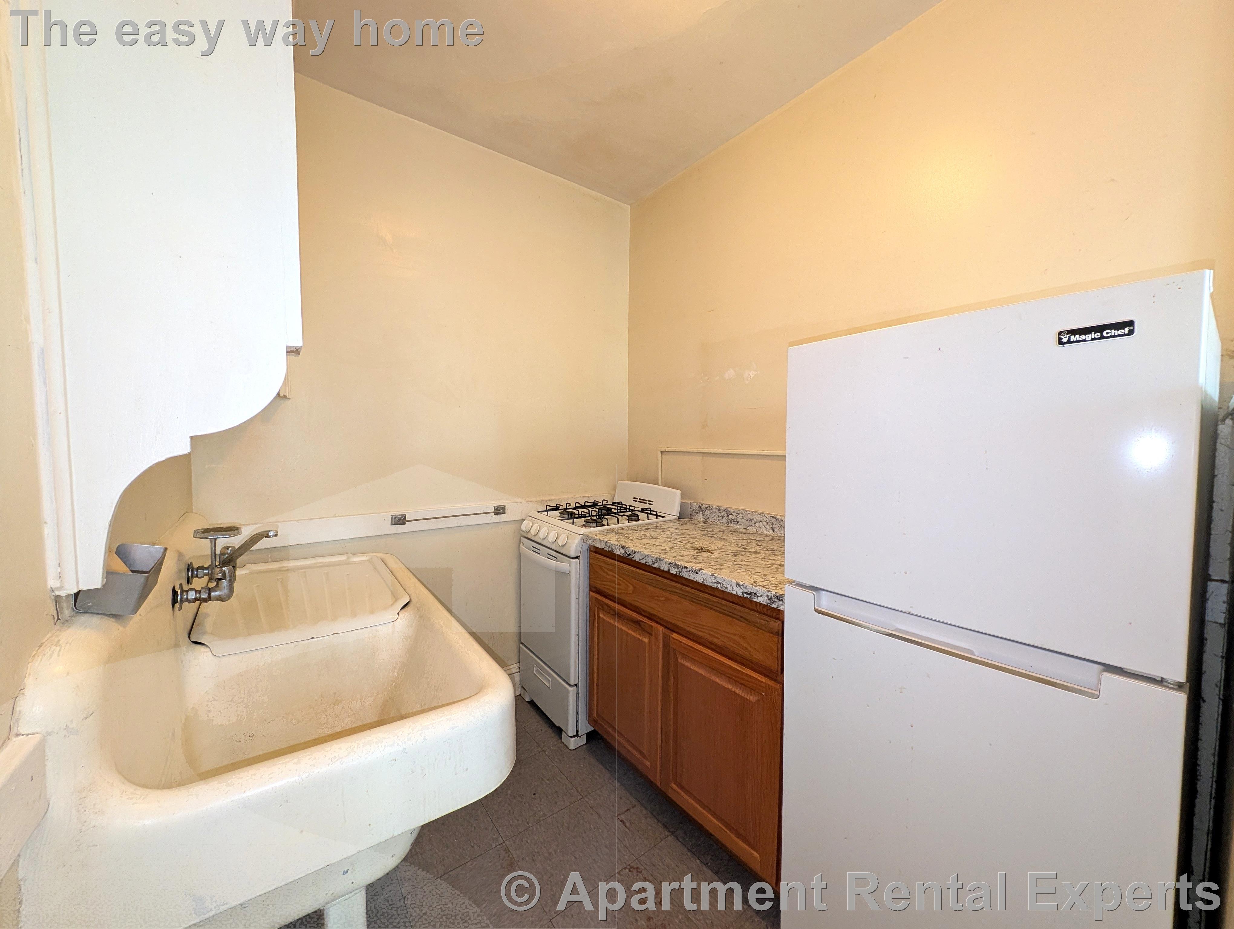 4 Cogswell Ave, Porter Square