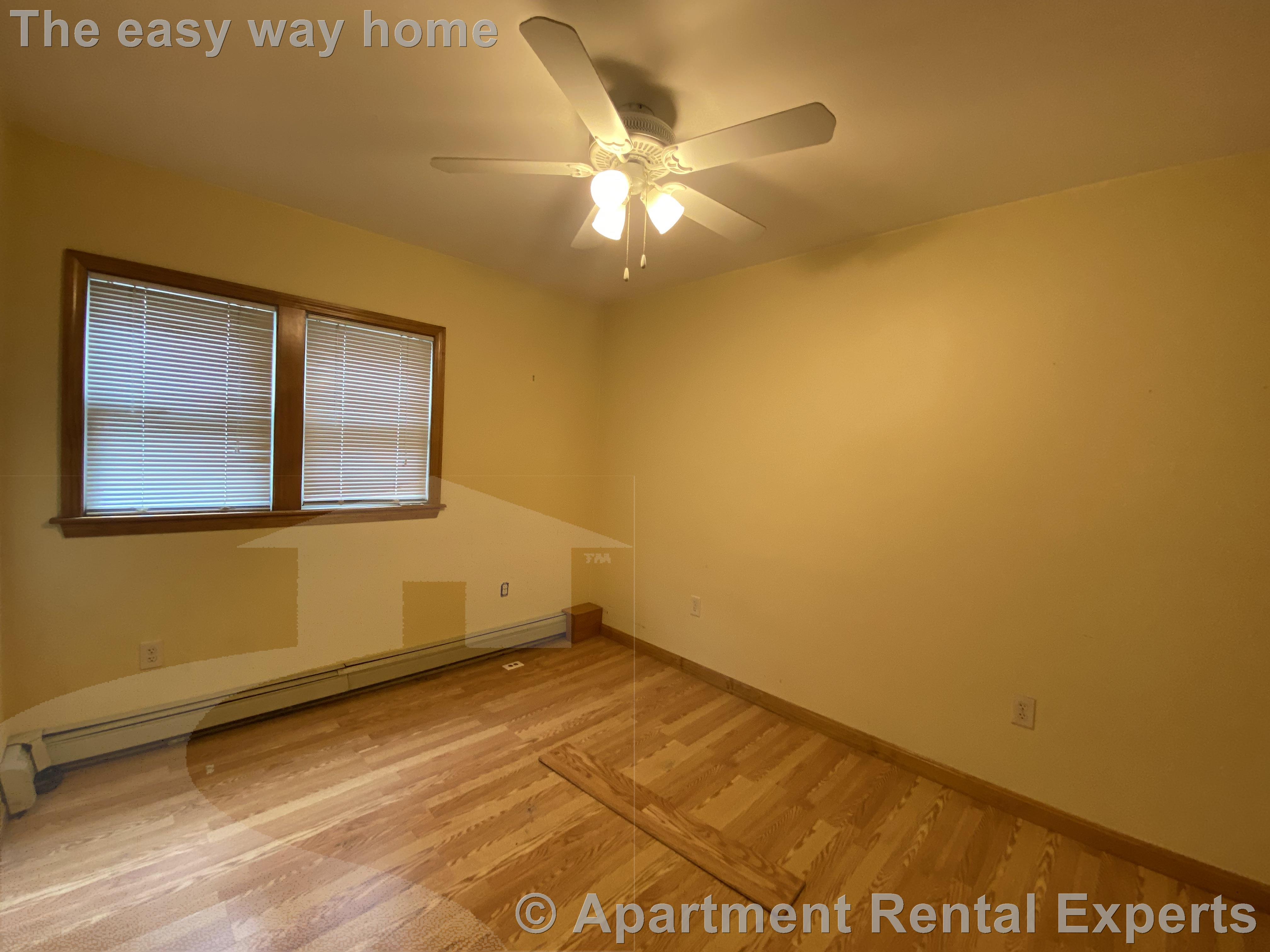 64 Paris St, Medford Square