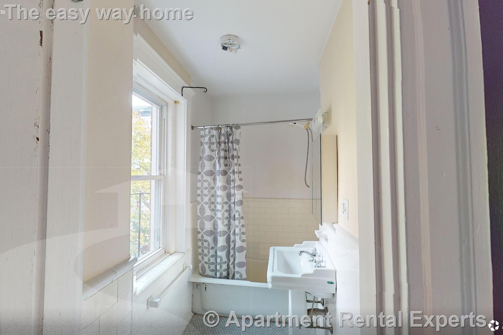 11 Gray St, Porter Square