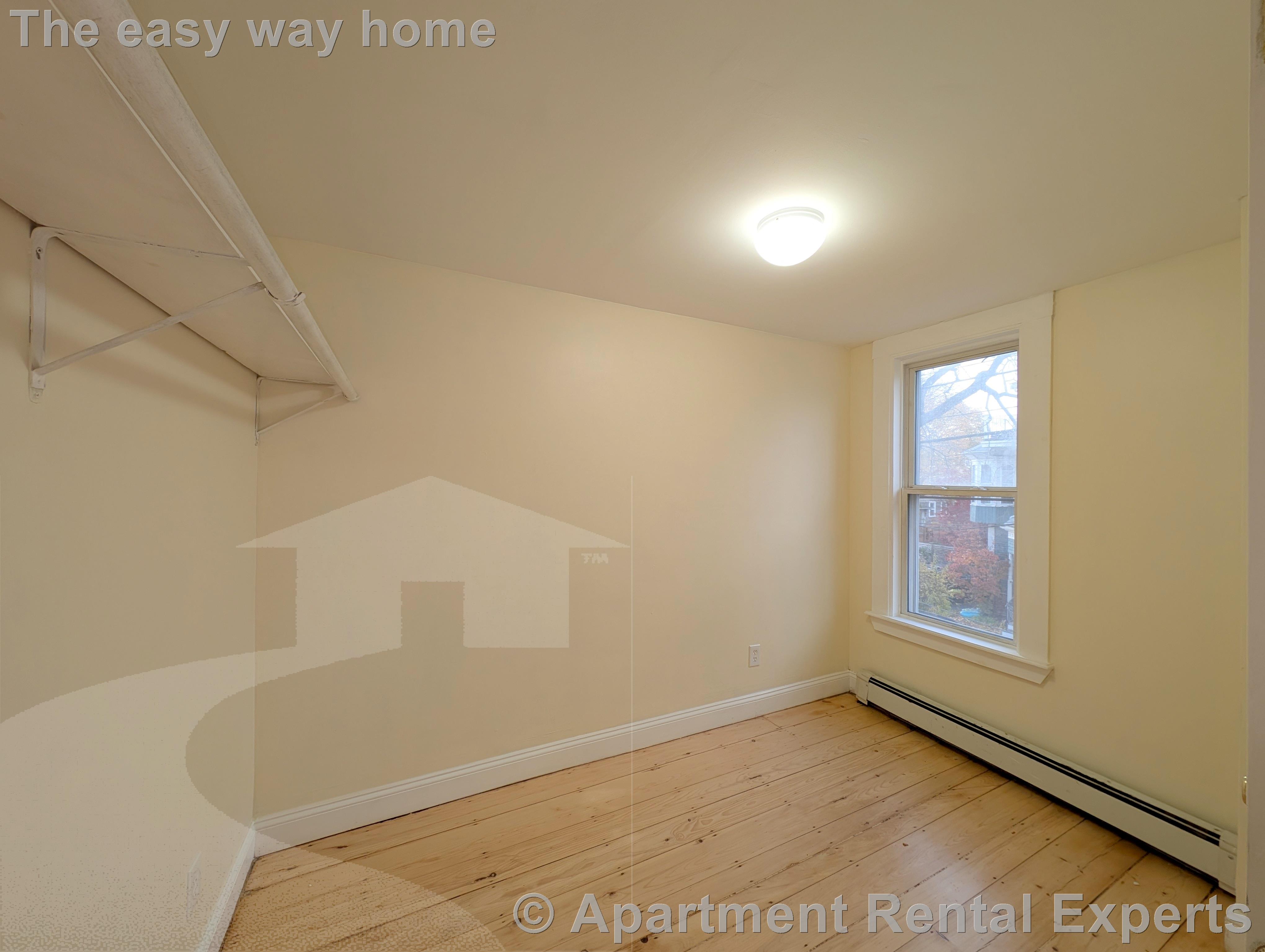 64 Pleasant St, Cambridgeport