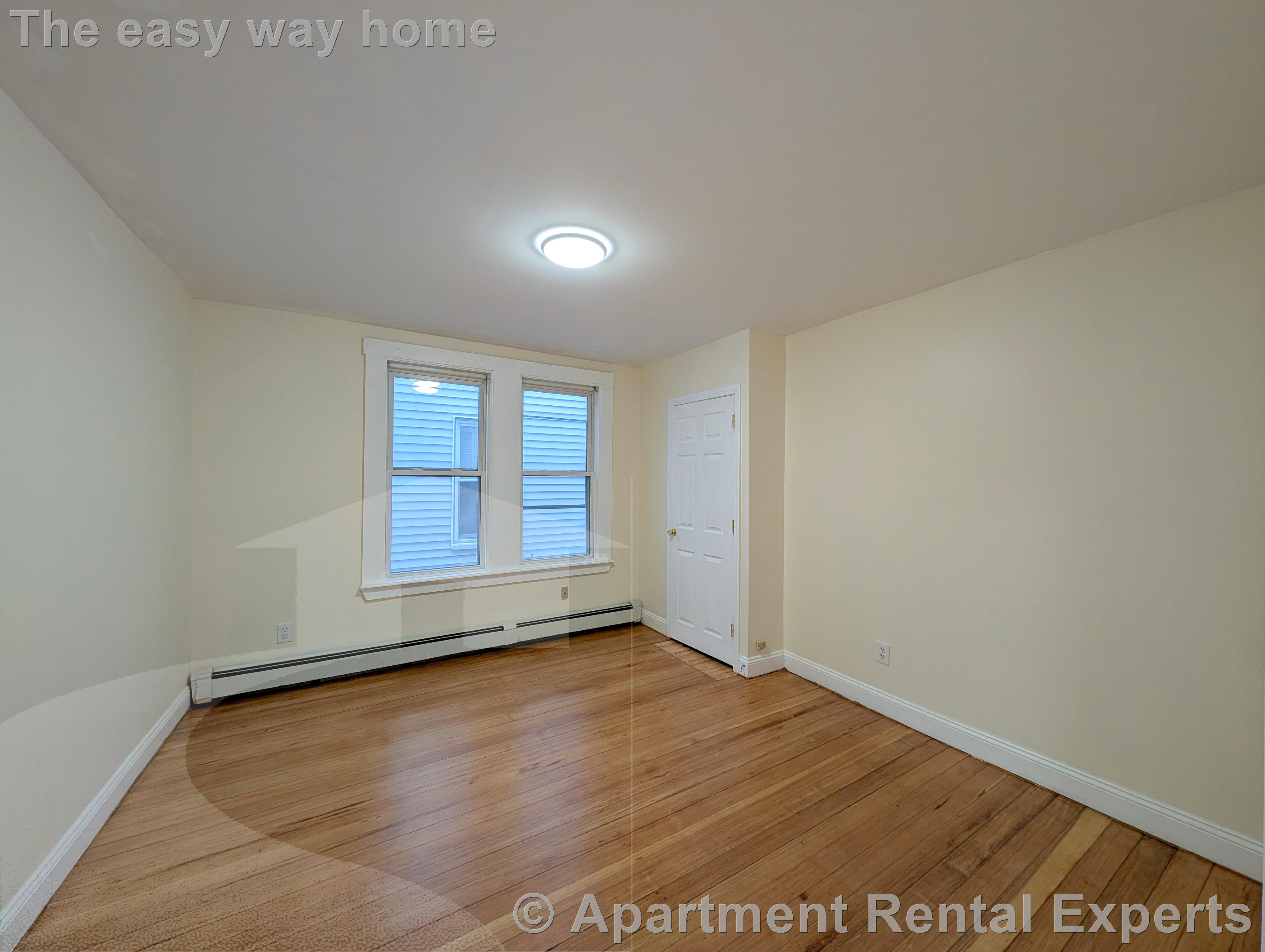 64 Pleasant St, Cambridgeport