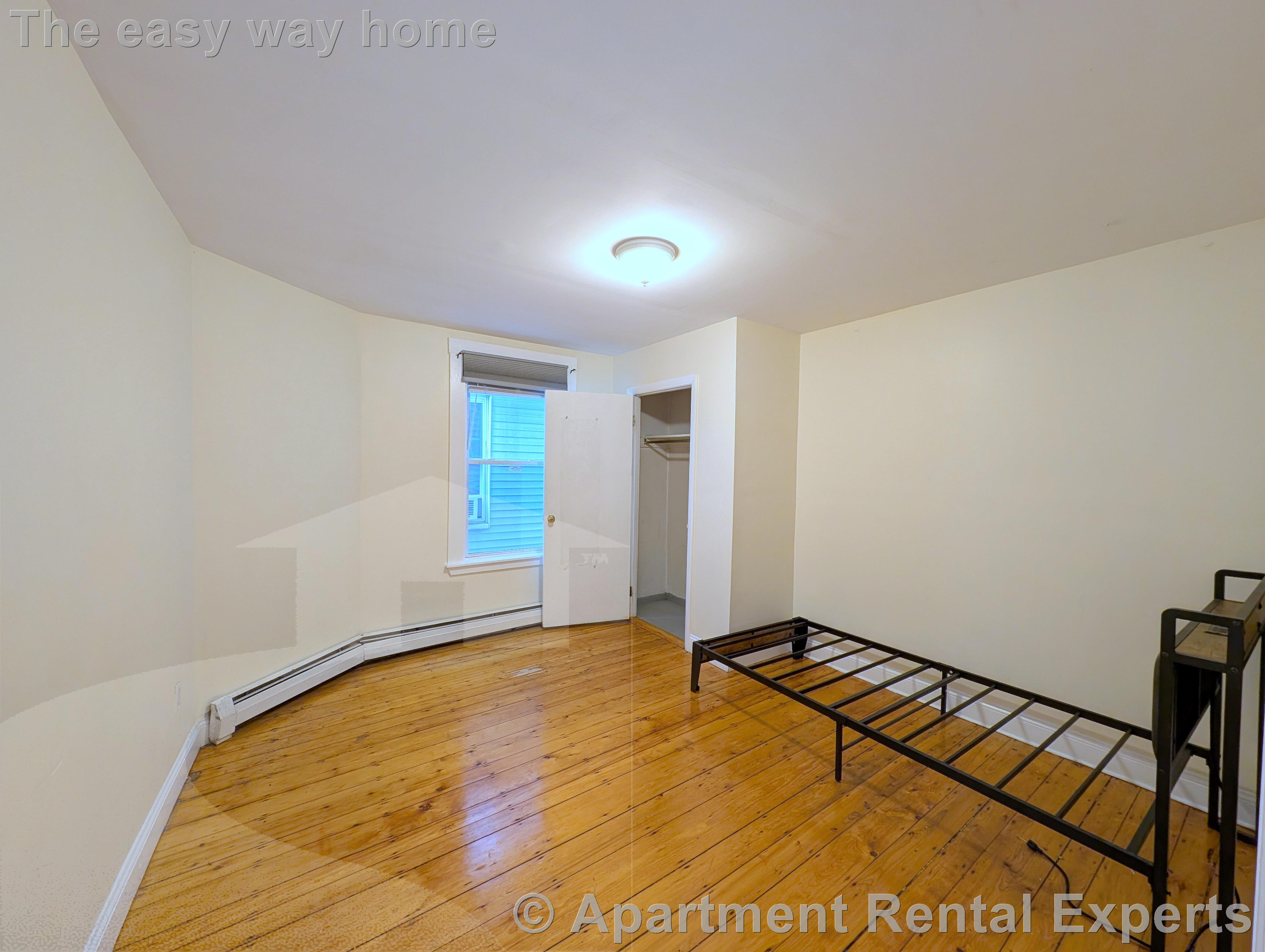 64 Pleasant St, Cambridgeport