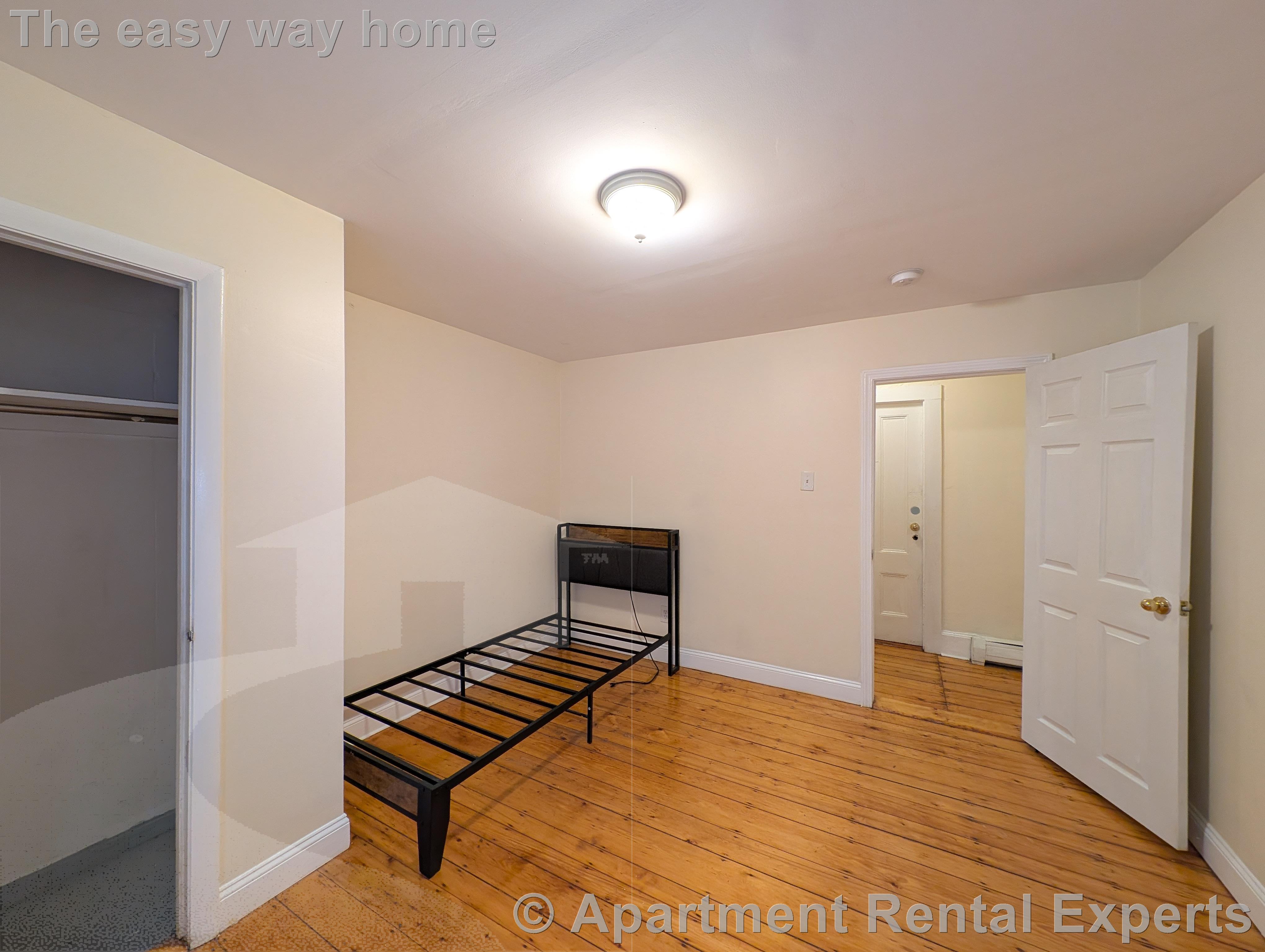 64 Pleasant St, Cambridgeport