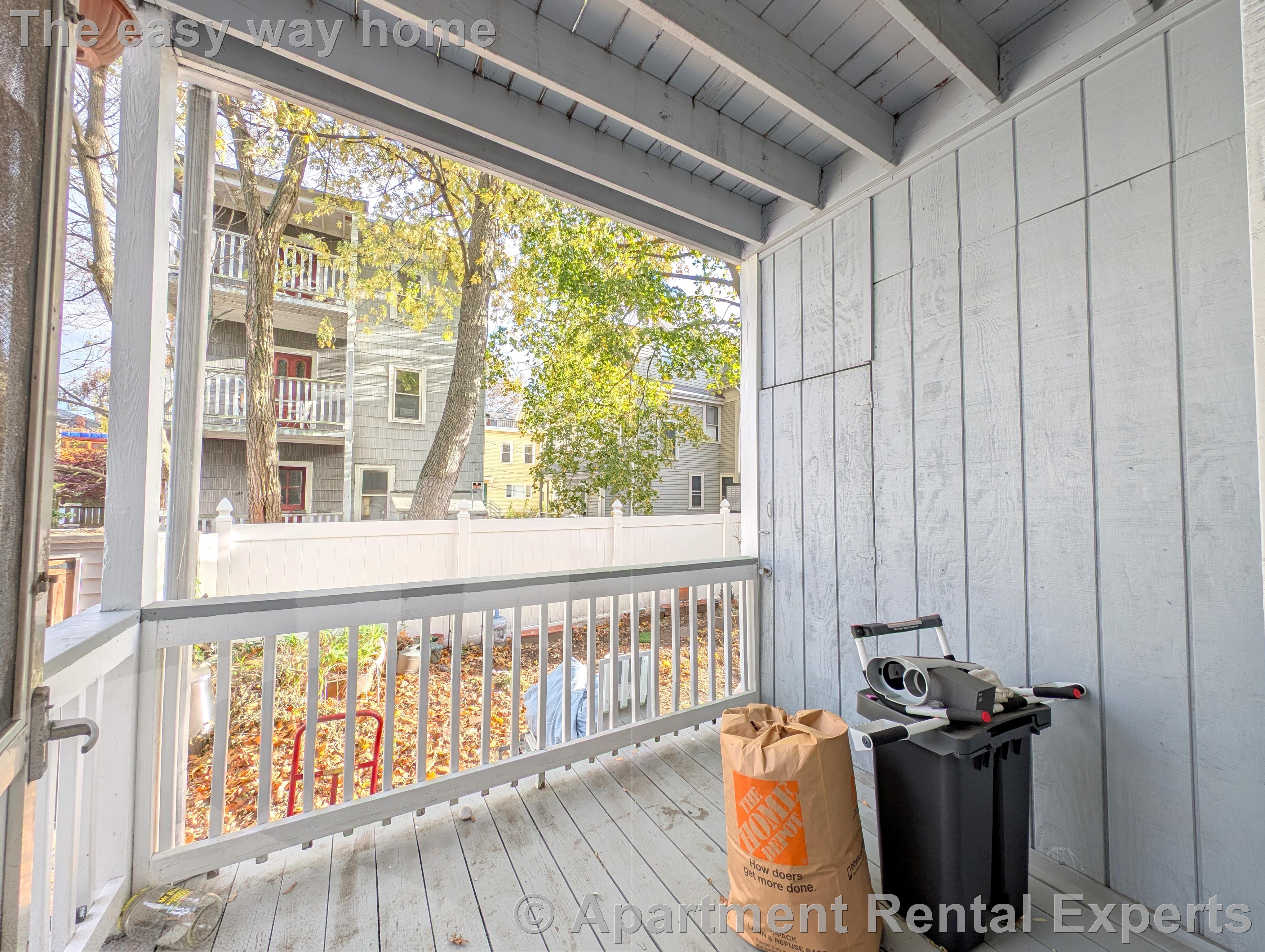 64 Pleasant St, Cambridgeport