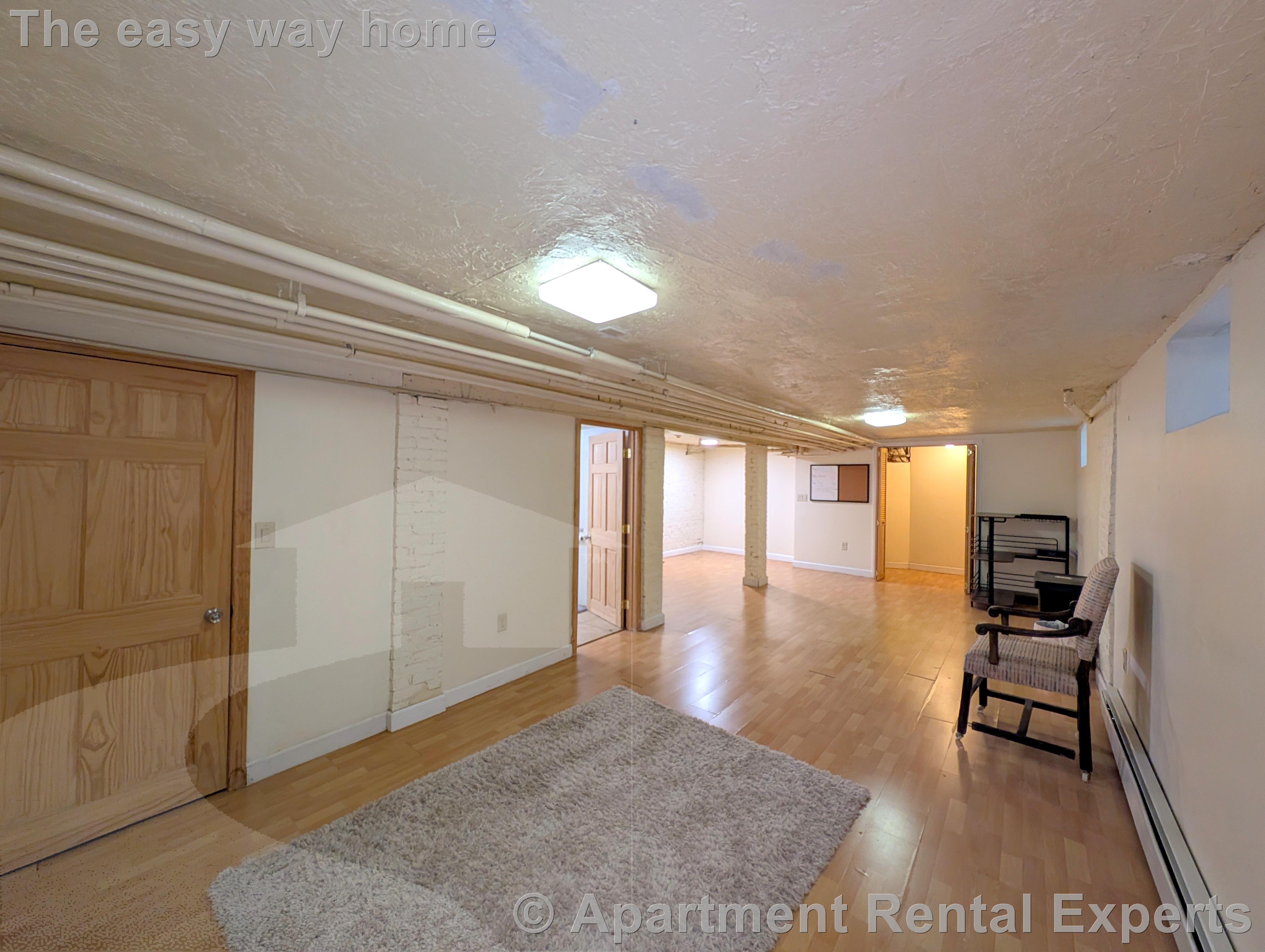 64 Pleasant St, Cambridgeport