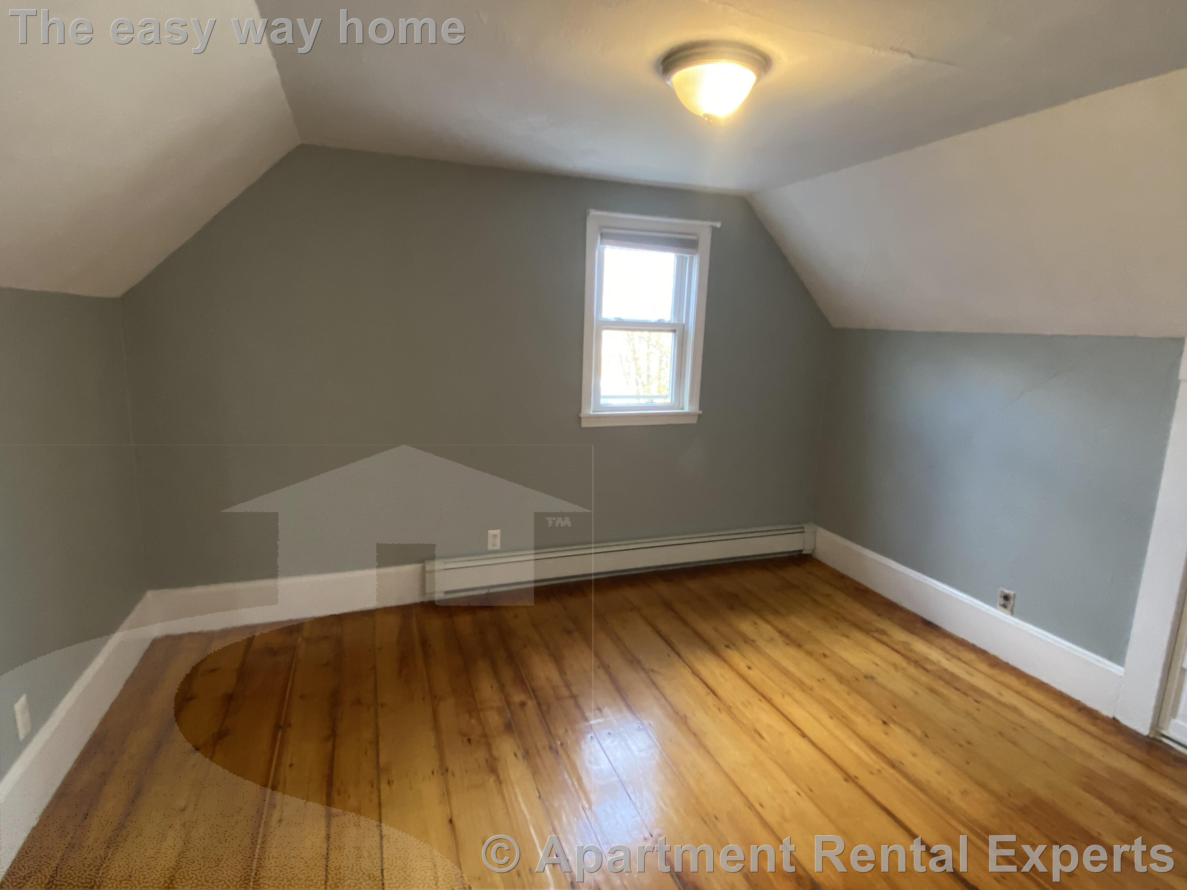 67 Flint St, East Somerville