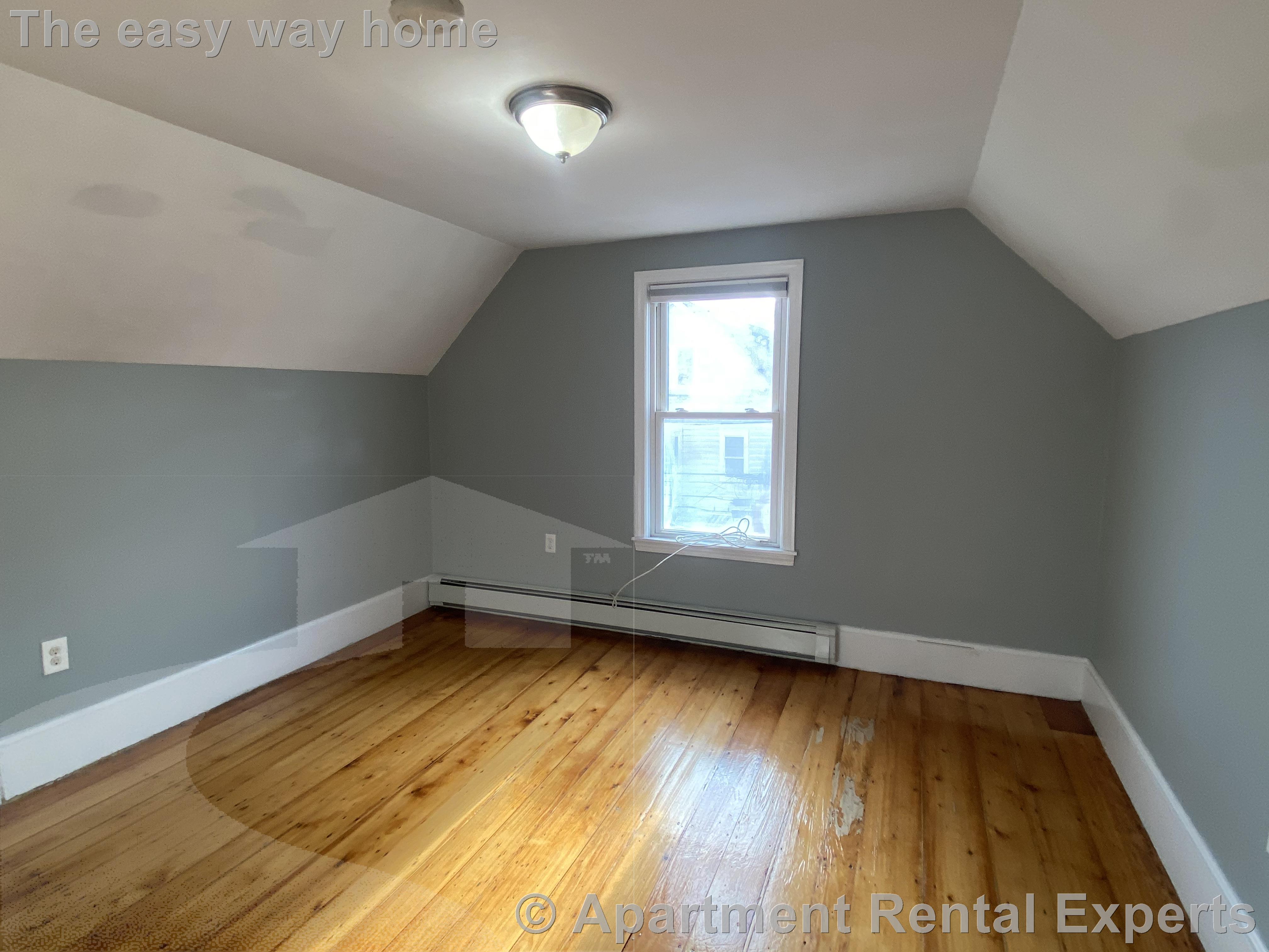 67 Flint St, East Somerville