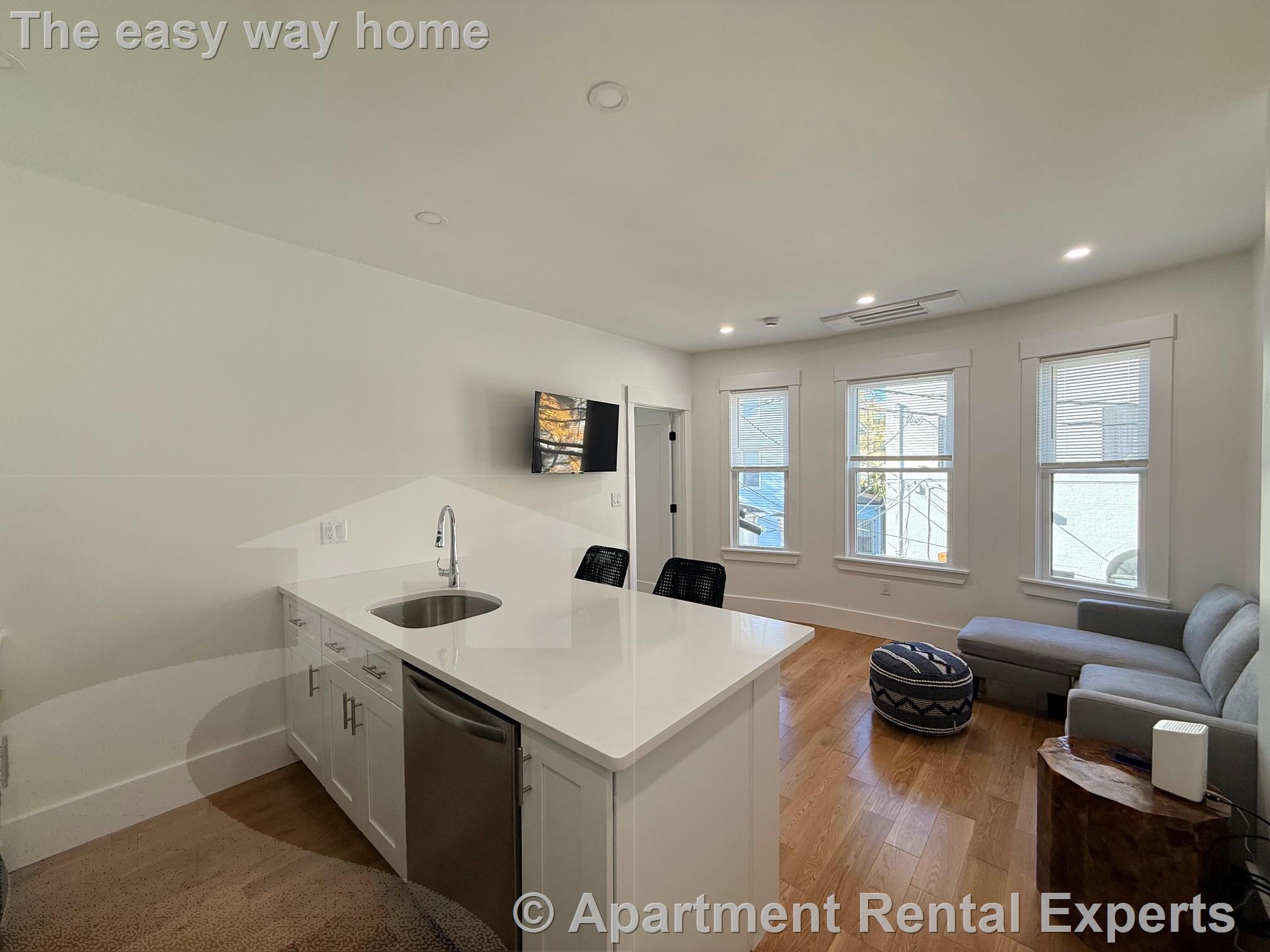 406 Columbia St, Central Square