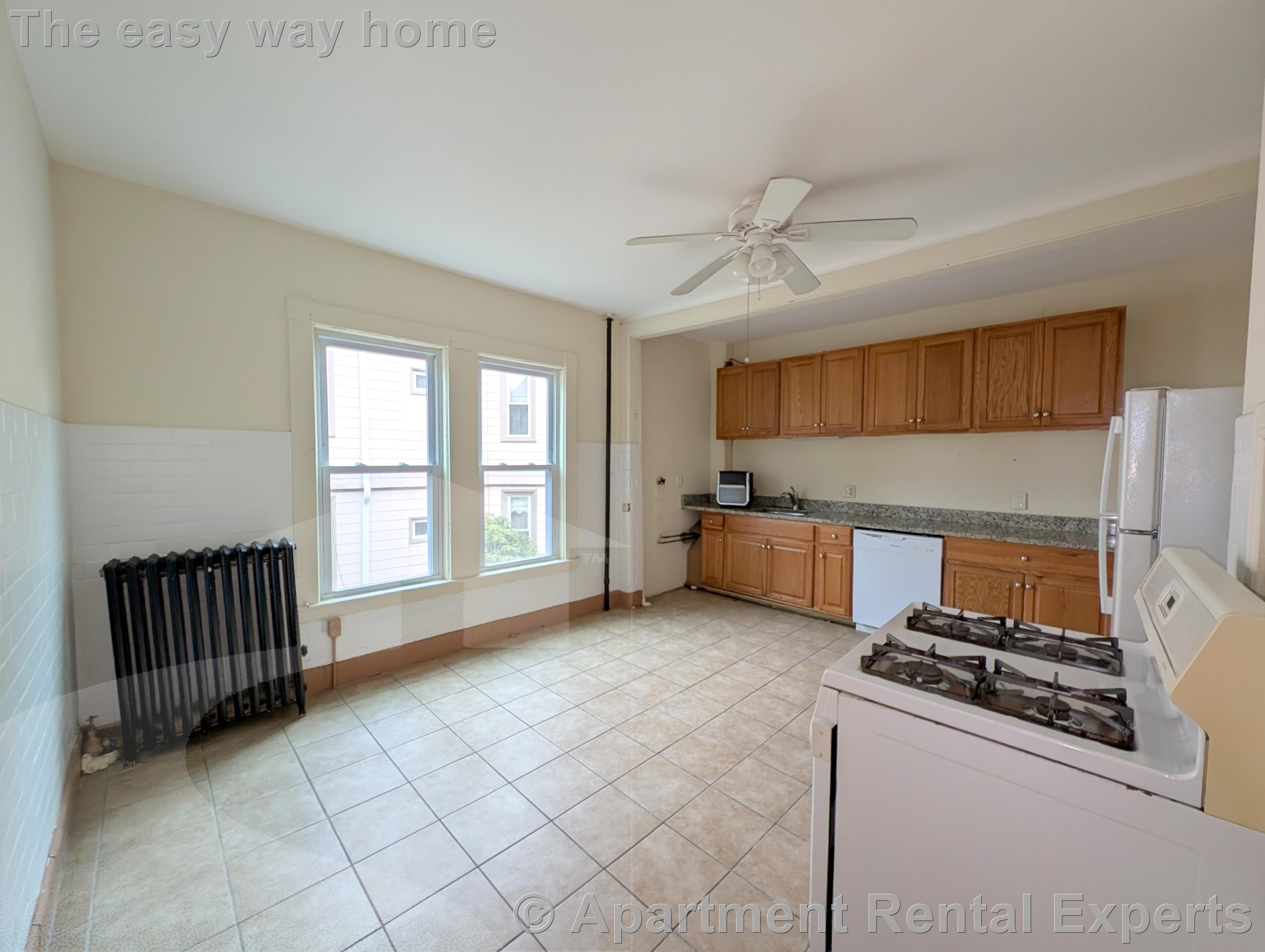 102 Sycamore St, Winter Hill