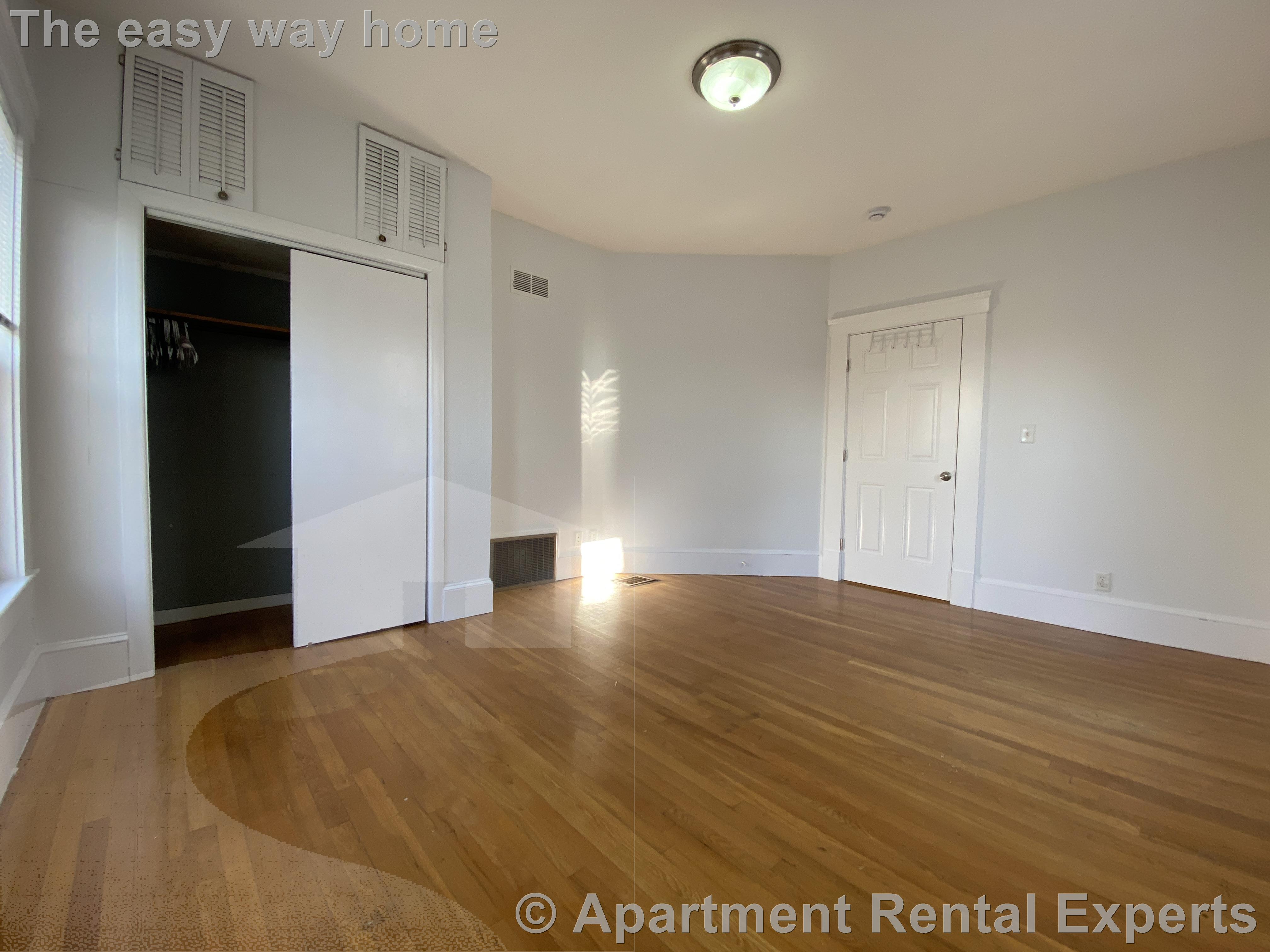 21 Mt Vernon Park, Malden Center