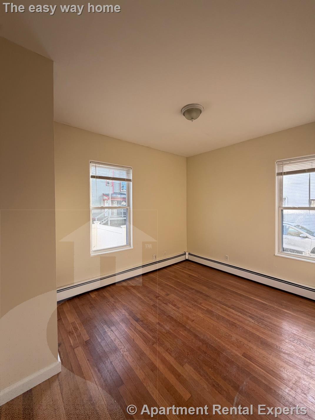 71 Winchester St, Ball Square