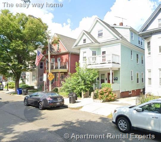 377 Highland Ave, Davis Square