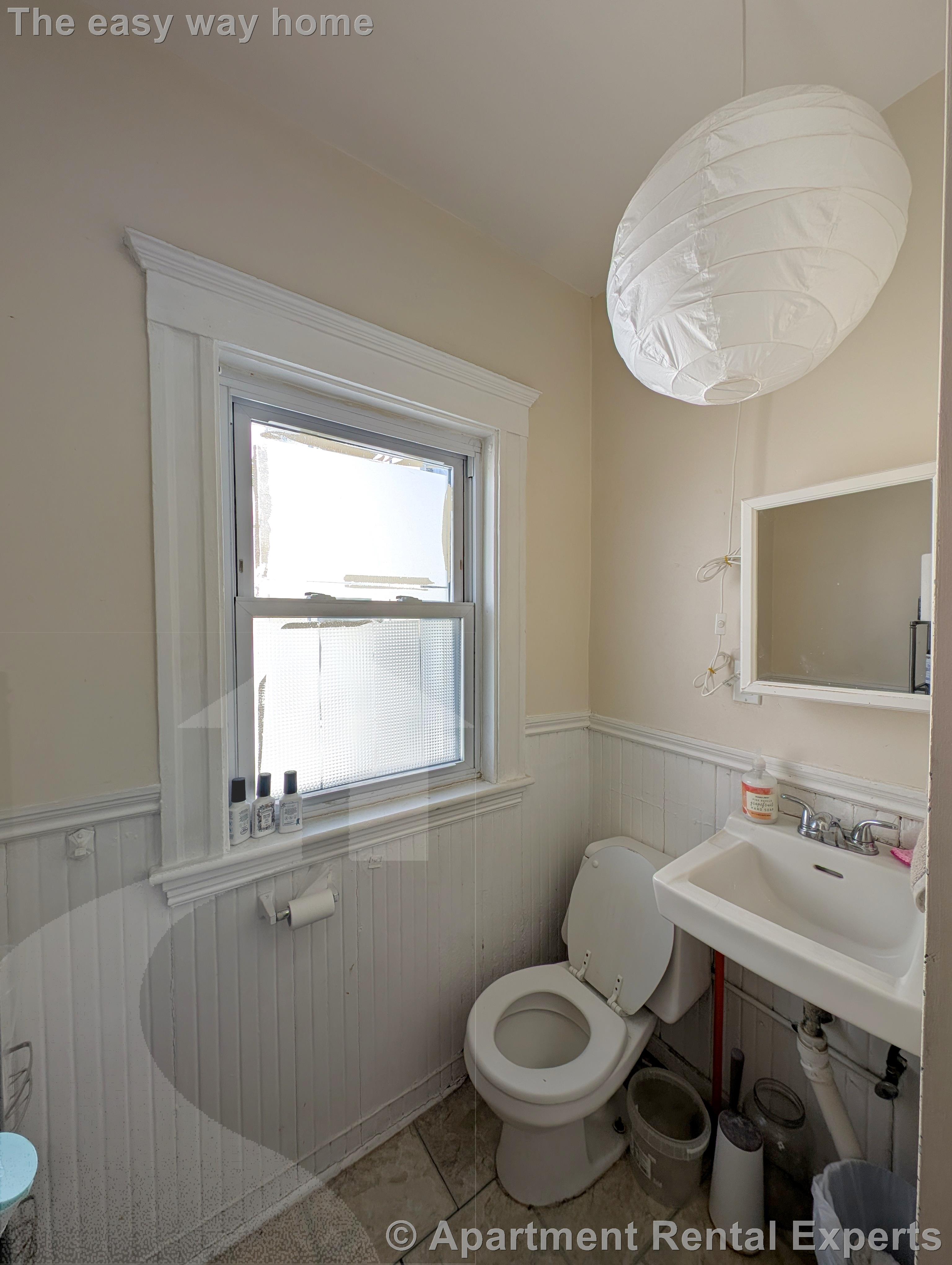 300 Boston Ave, Tufts