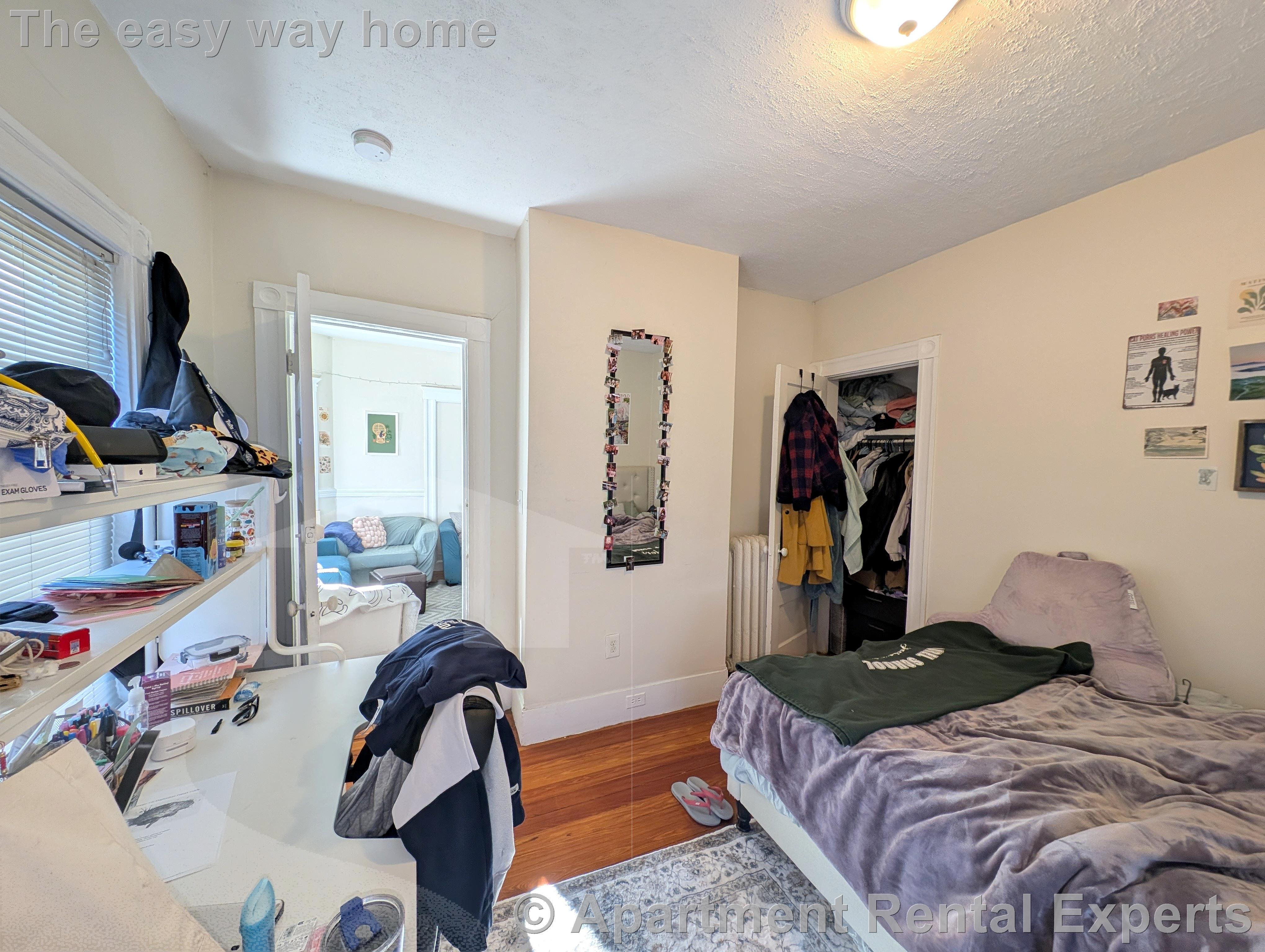 300 Boston Ave, Tufts