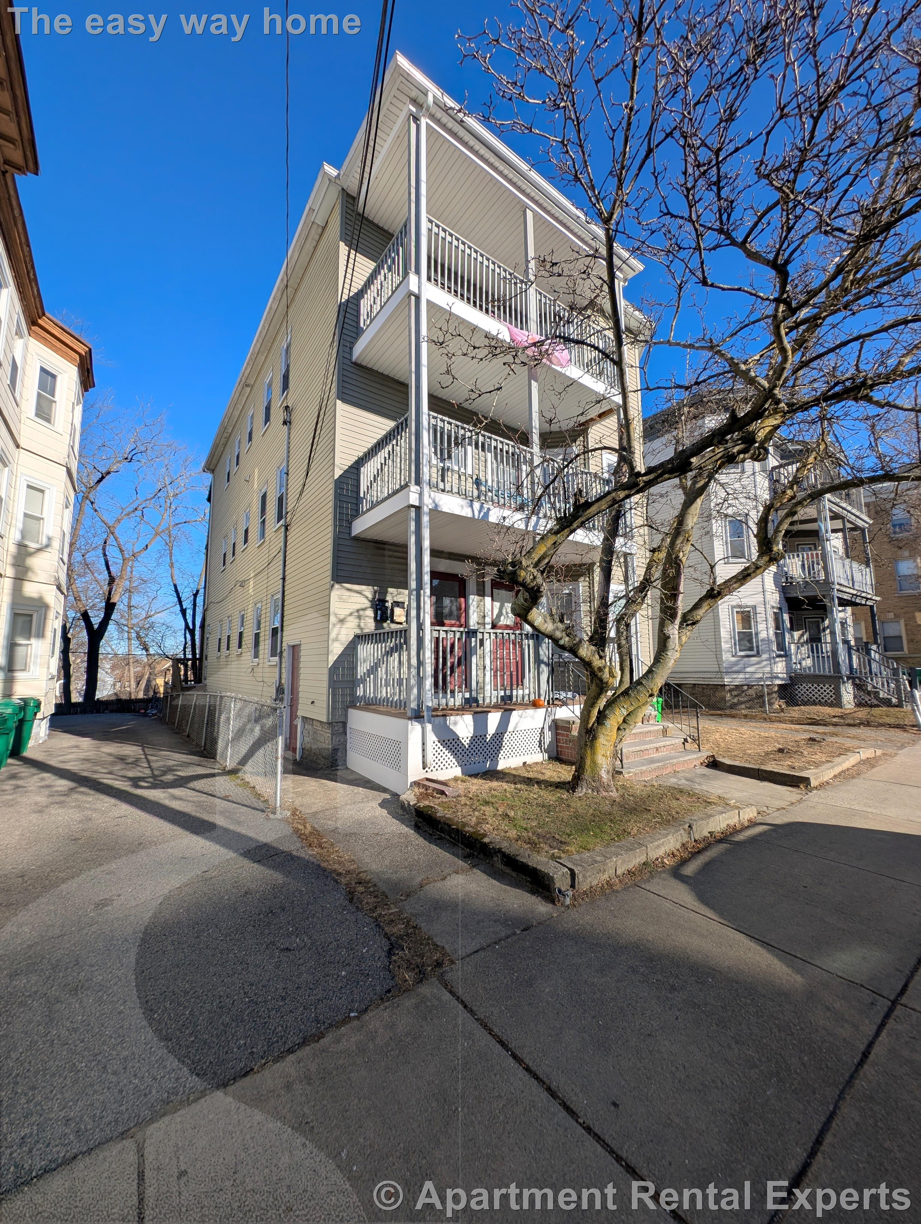 300 Boston Ave, Tufts