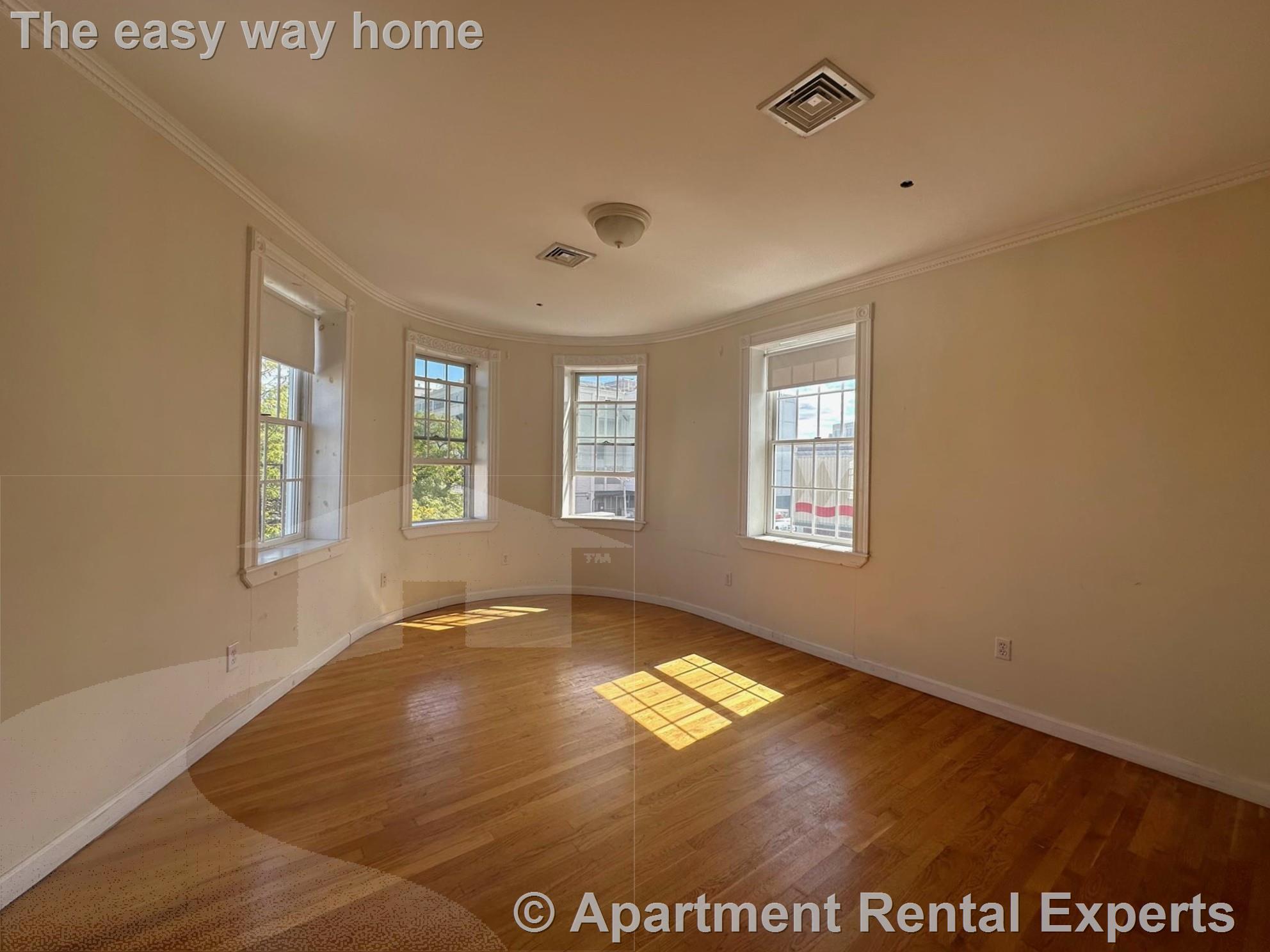 4 Bishop Allen Dr, Central Square