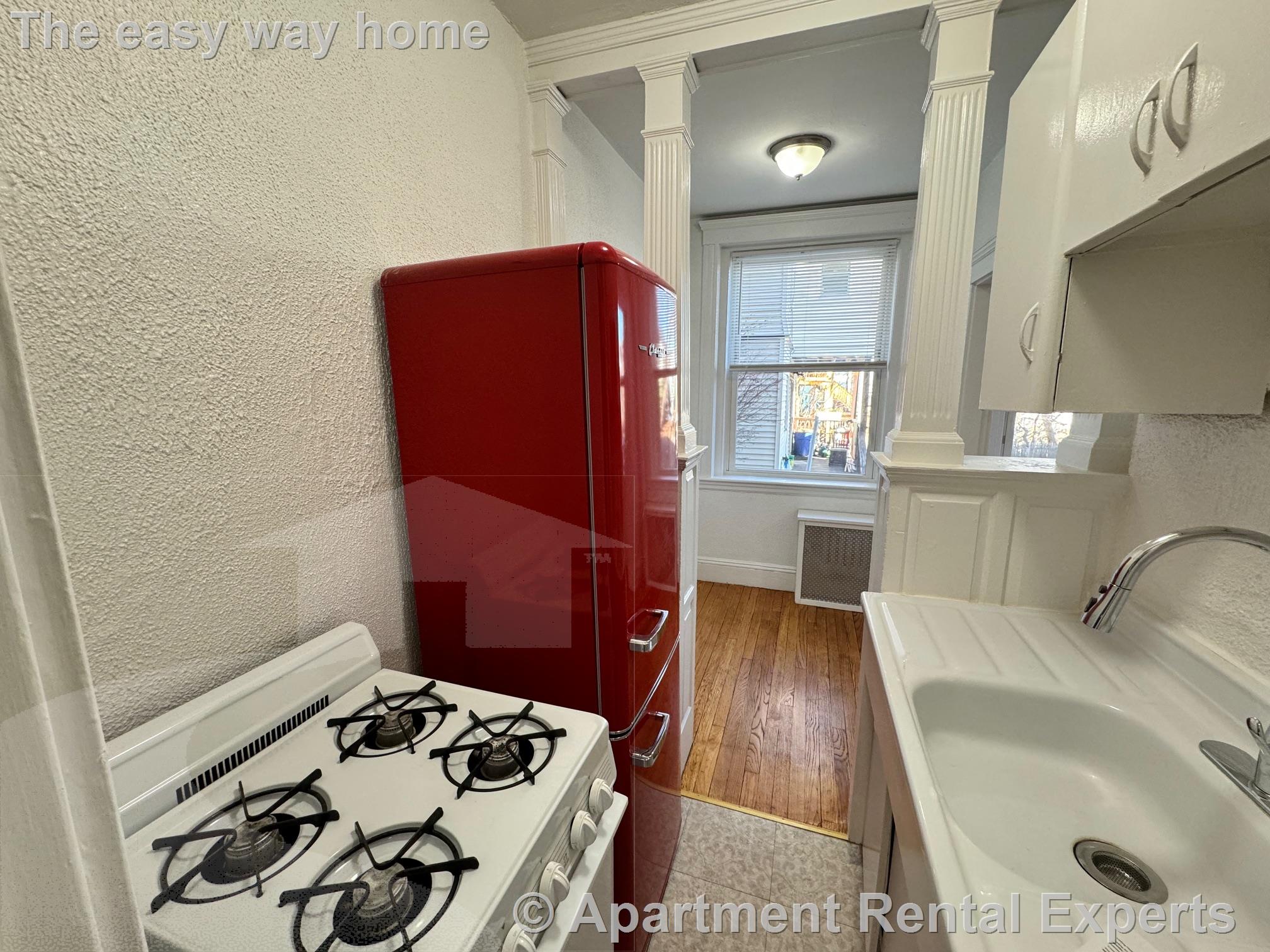 170 Maple St, Malden Center