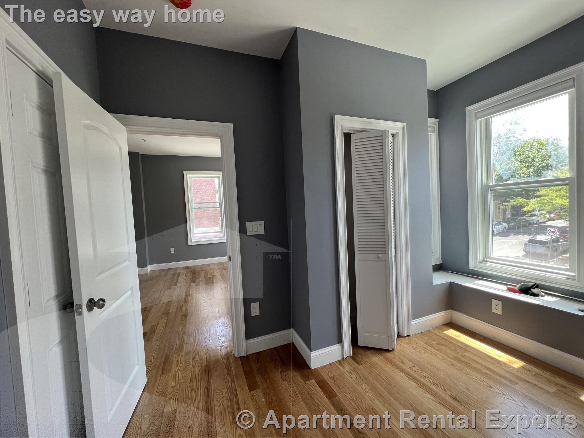 339 Cambridge St, East Cambridge