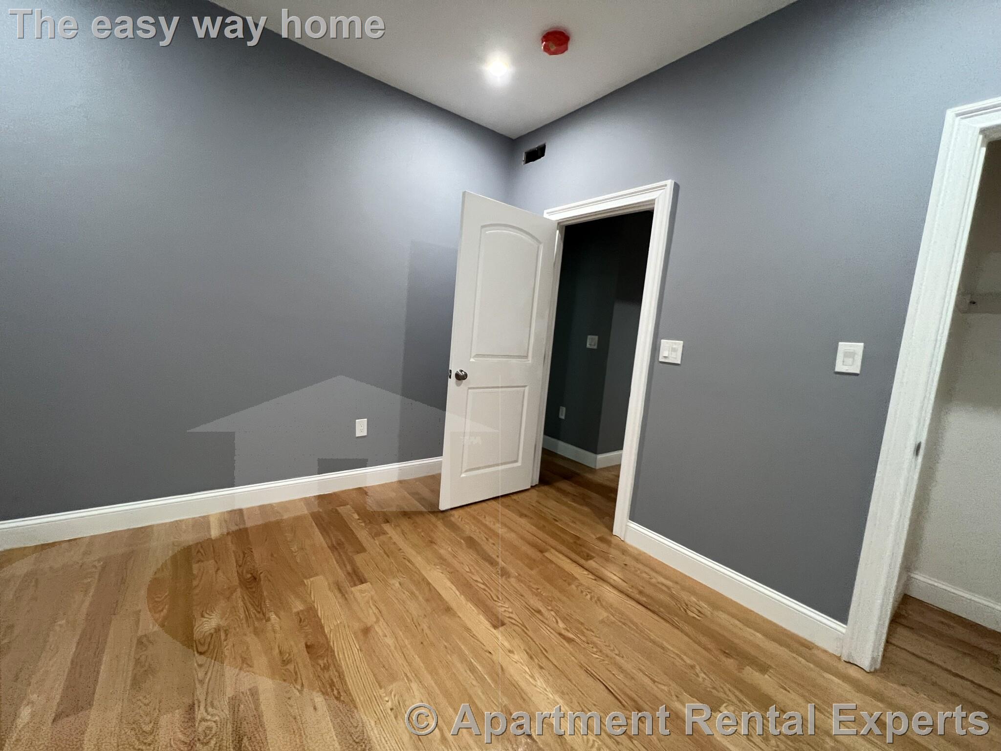 339 Cambridge St, East Cambridge