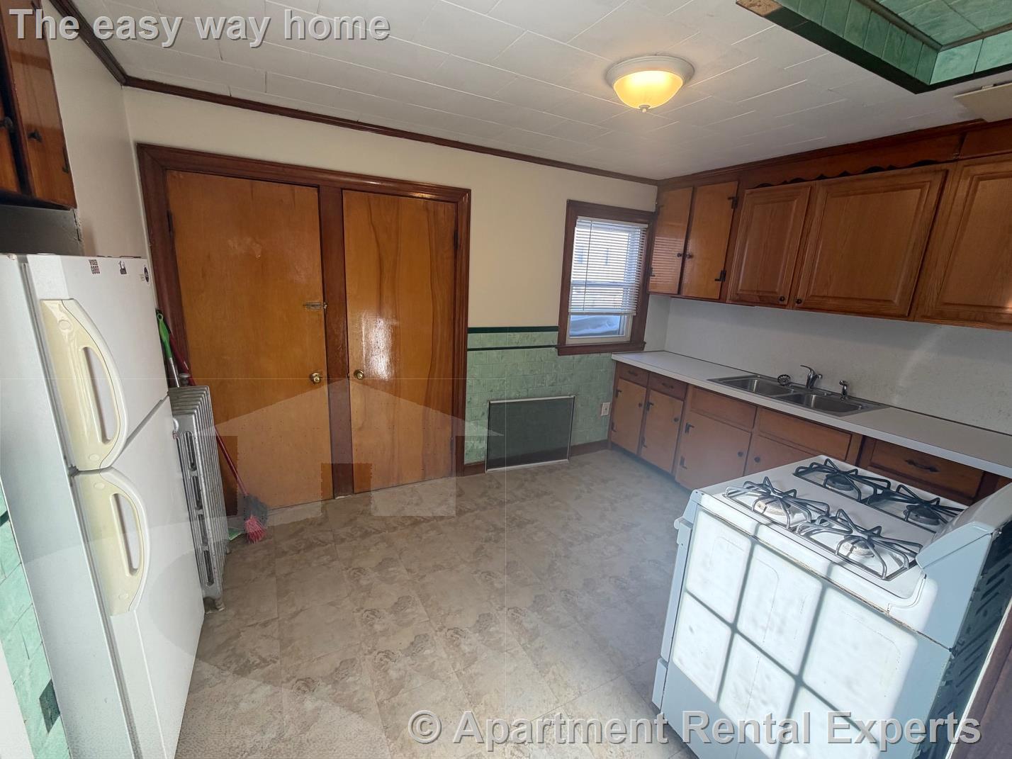 23 Ashland St, Malden Center