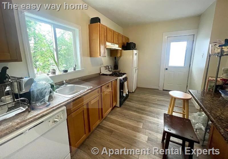 123 Winthrop St, Tufts