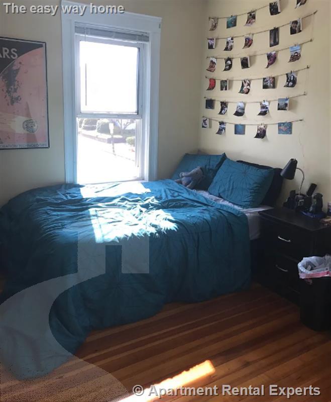 123 Winthrop St, Tufts