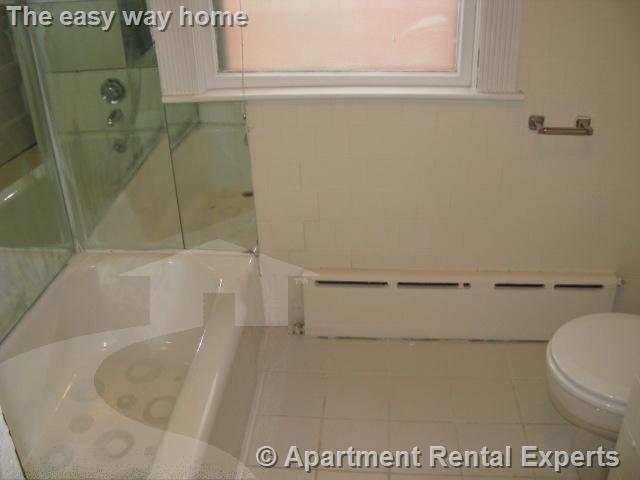 81 College Ave, Davis Square