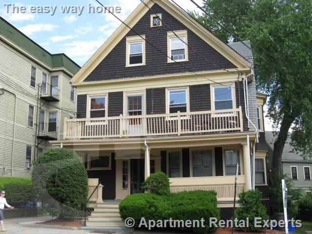 81 College Ave, Davis Square