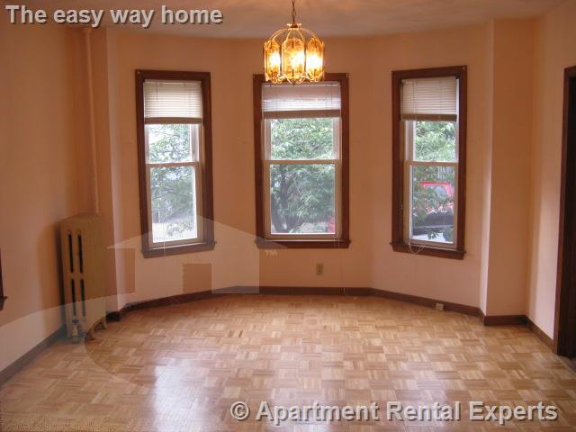 15 Liberty Ave, Magoun Square