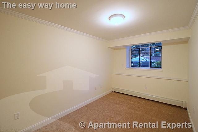 60 Brattle St, Harvard Square