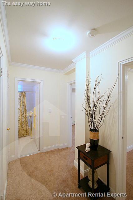 60 Brattle St, Harvard Square