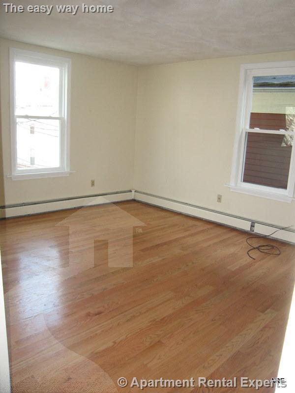 9 Banks St, Harvard Square