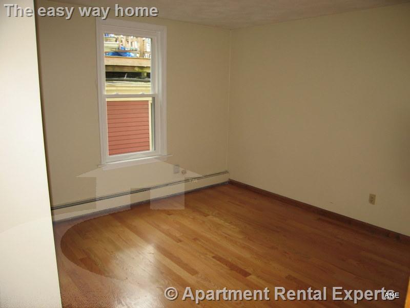 9 Banks St, Harvard Square