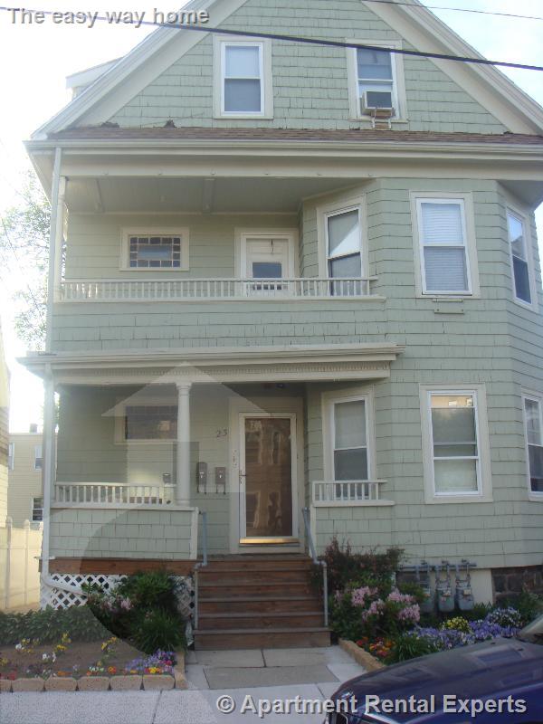 23 Farragut Ave, Teele Square