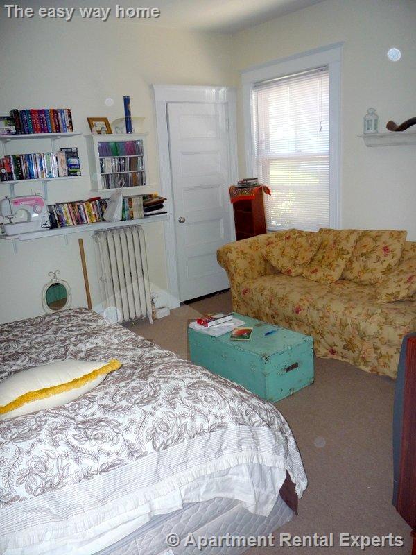 81 College Ave, Davis Square