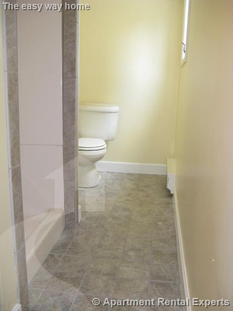 24 Burget Ave, Tufts