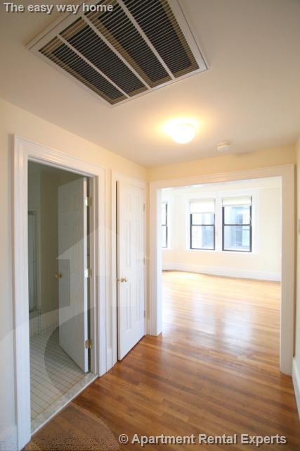 881 Massachusetts Ave, Central Square