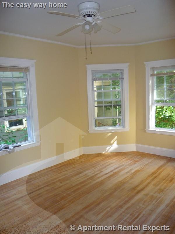 158 Magazine St, Cambridgeport