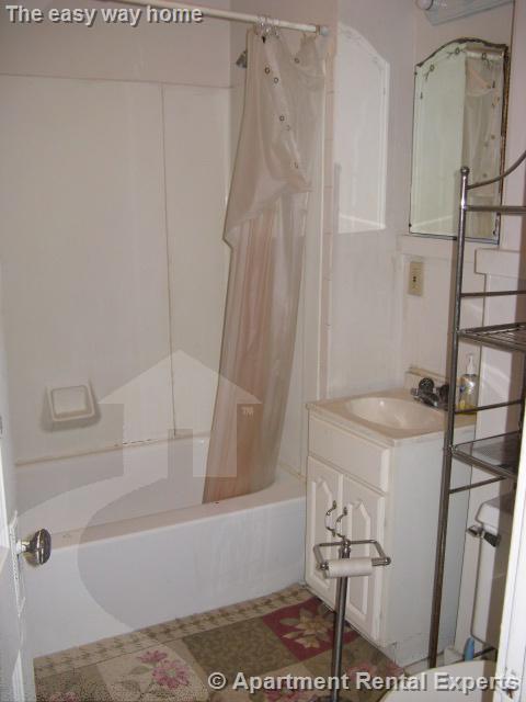 10 Pinkham Rd, Tufts